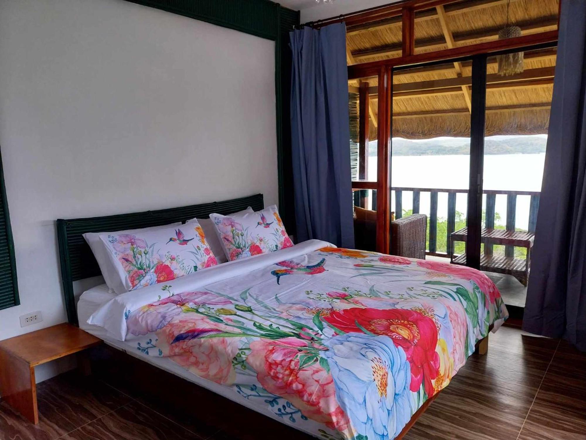 Miley Lodging Restobar New Busuanga Exterior foto